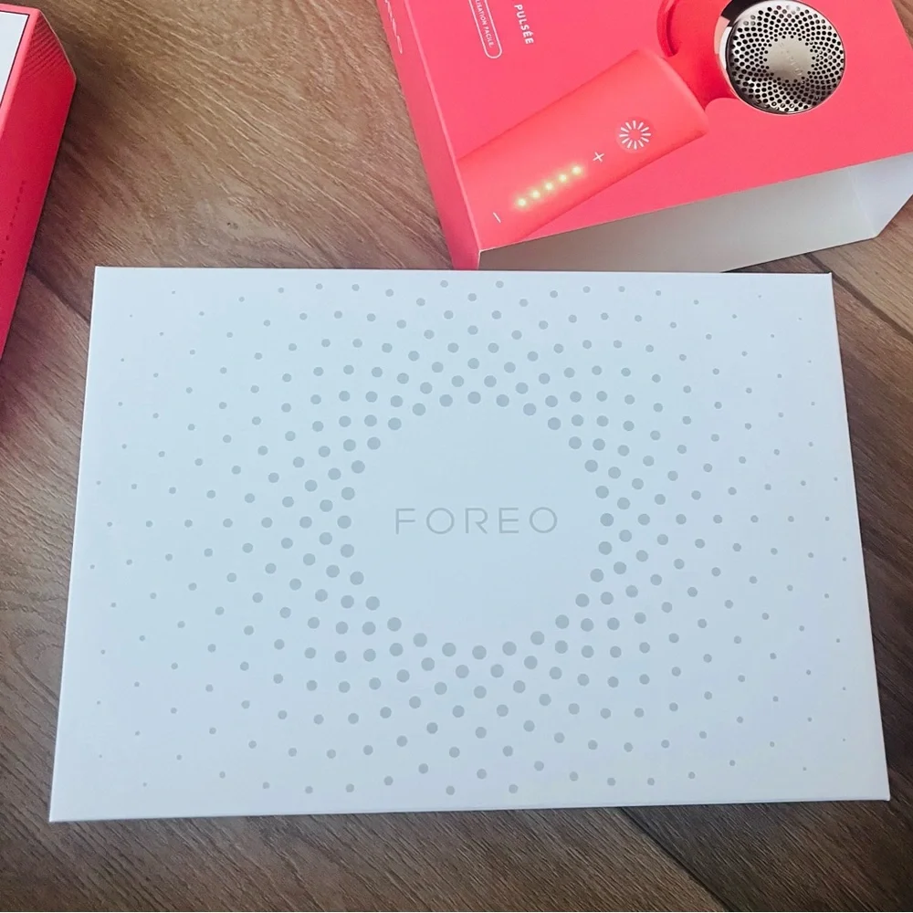 FOREO Peach2 IPL Hair Removal Device
